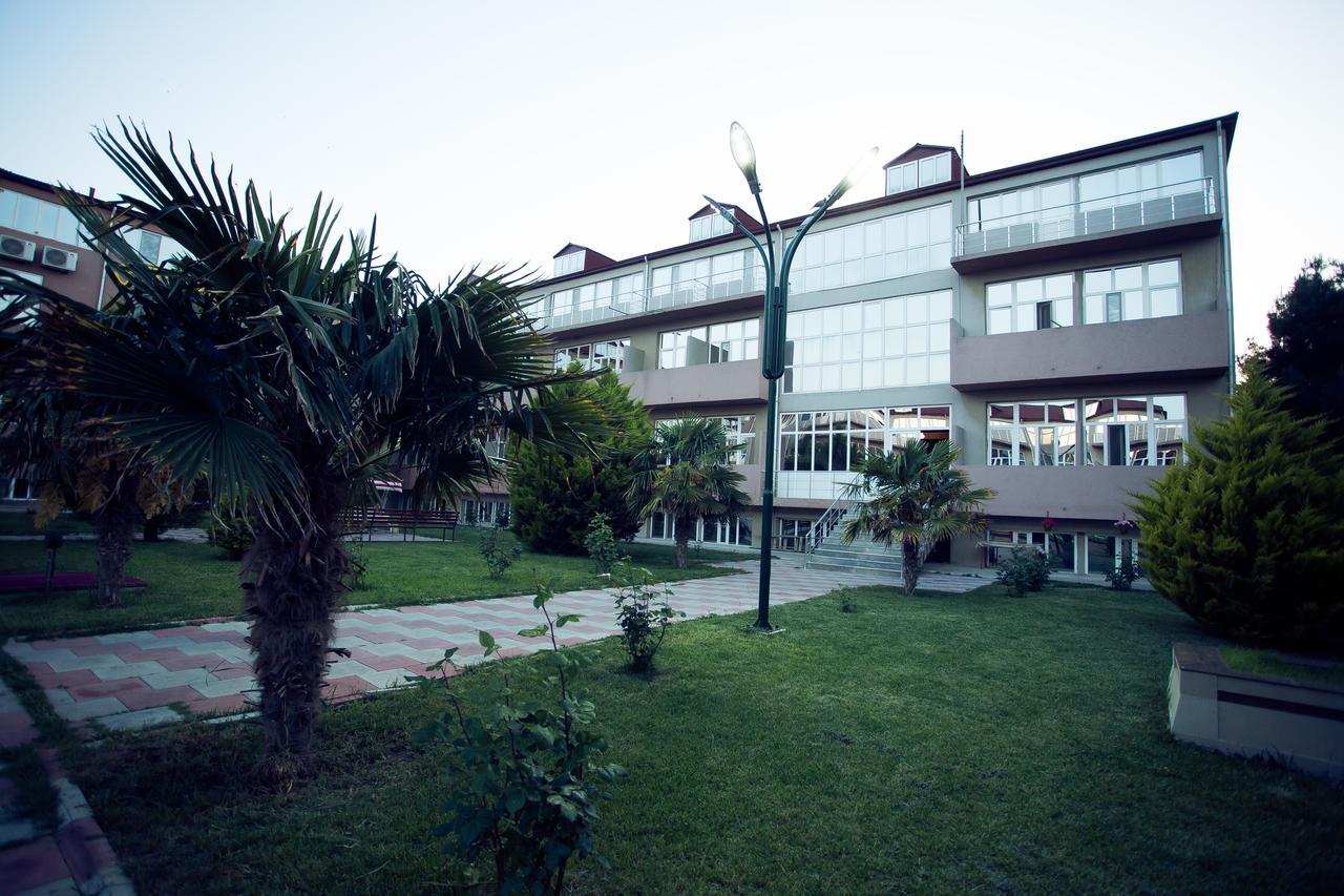 Gozel Naftalan Health Resort Bagian luar foto